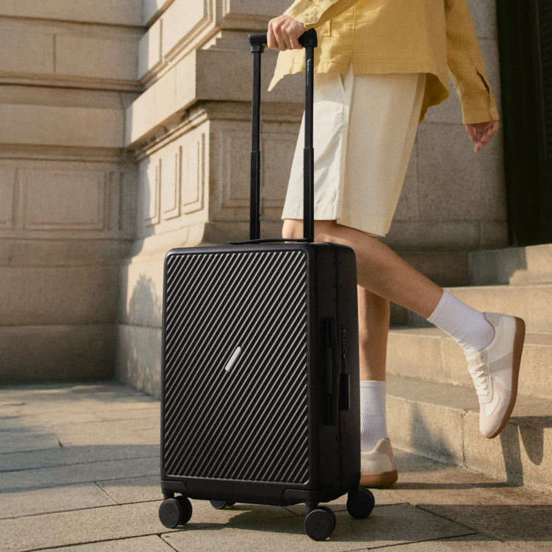 SLASH Aluminum Frame Suitcase