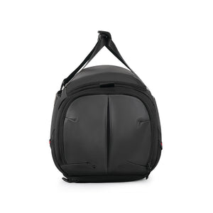 OIWAS ELEPHANTOM multifunctional travel bag, emphasizing spacious compartments and reinforced sides for heavy-duty use.