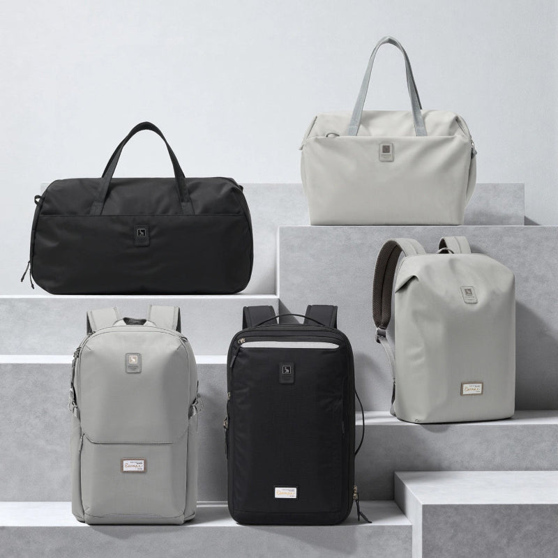 OIWAS ESCAPE Collection is more than just a casual bag; it's an expression of lifestyle. It offers ample storage and meticulous compartmentalization, blending urban aesthetics with outdoor functionality. No matter where you are, find your own breathing space.