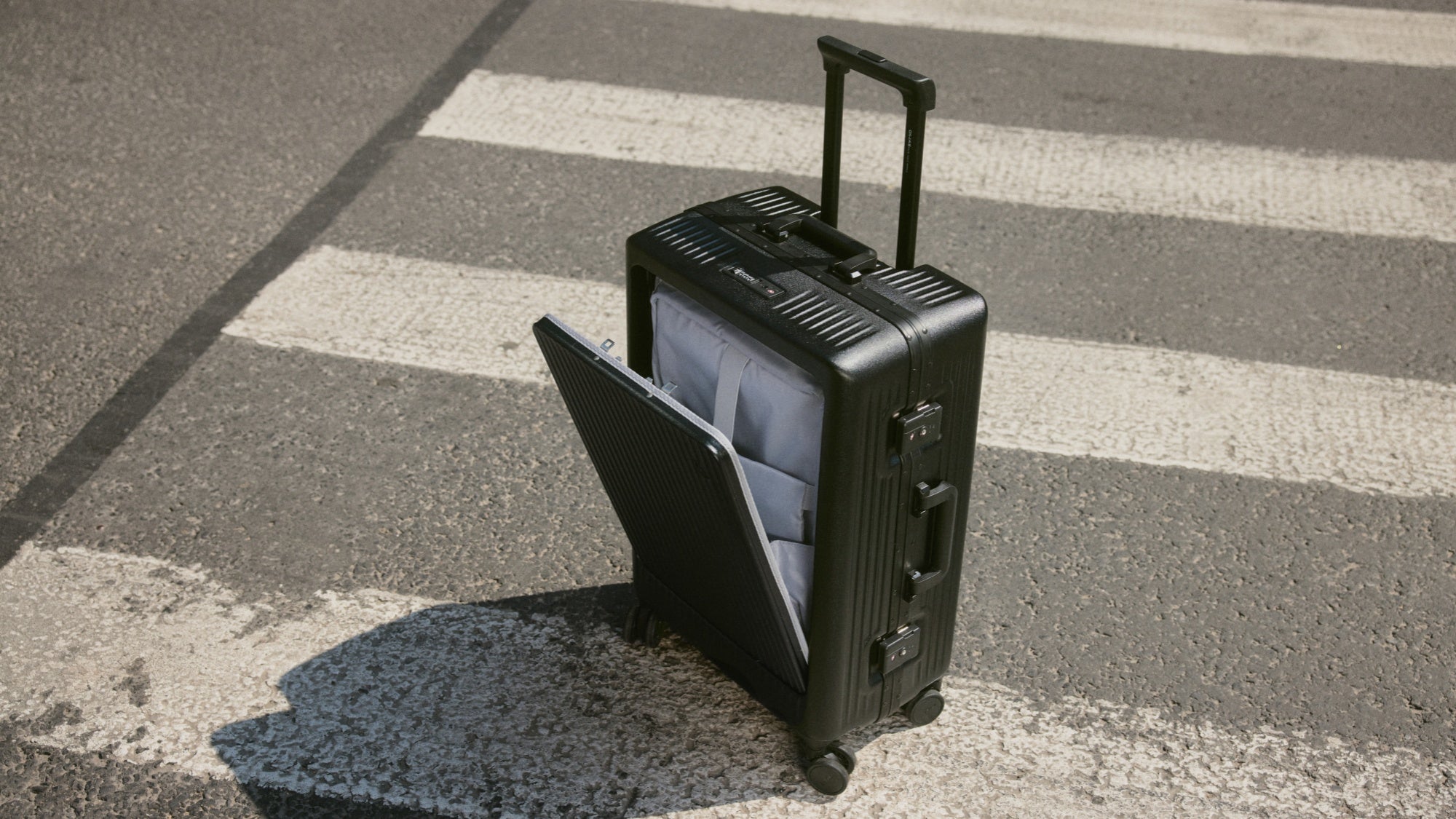 10 Best Carry On Luggage for International Travel (2026 Travel Guide)