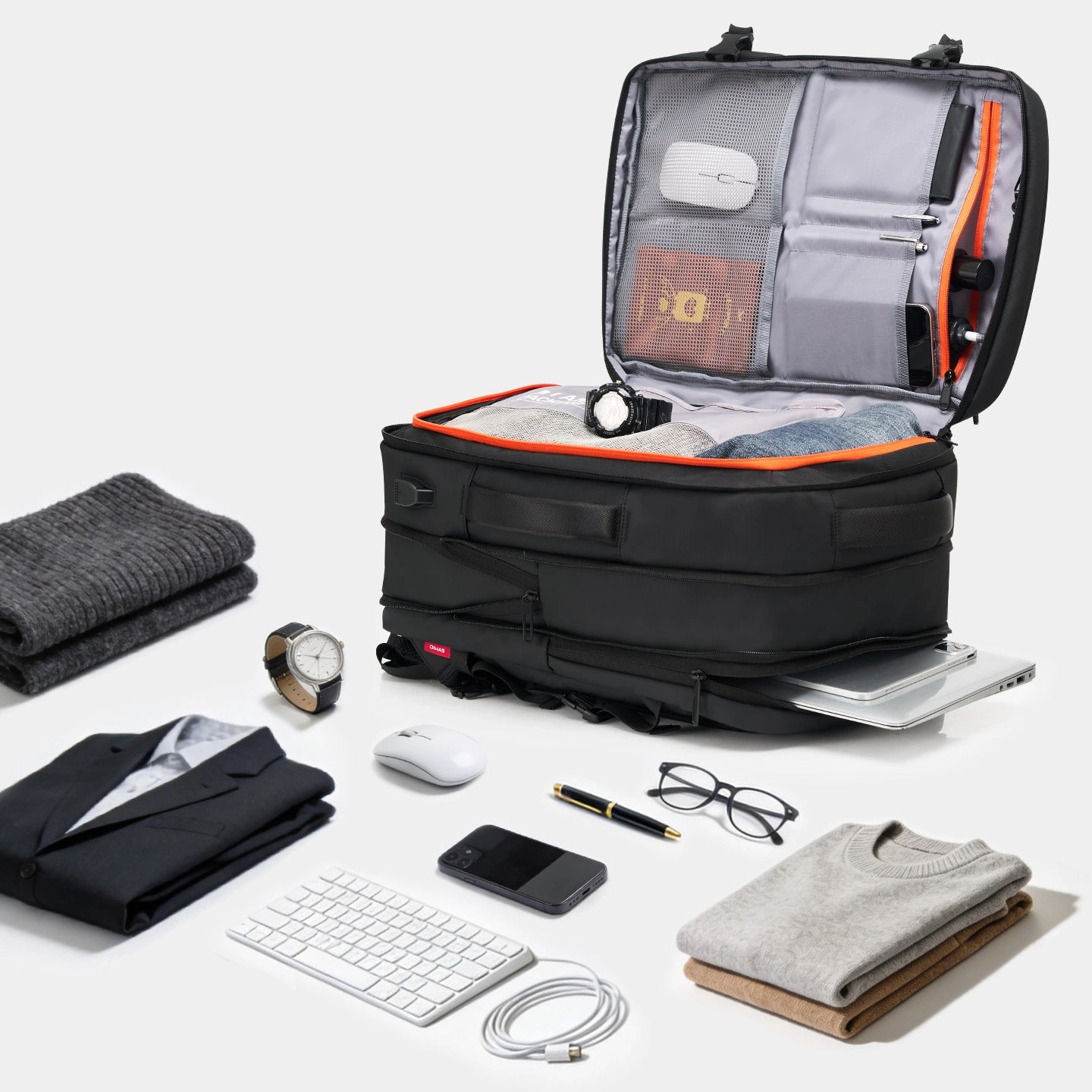 Expandable design of 17-inch laptop backpack – extra storage for trips.