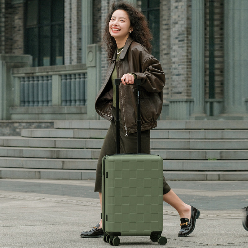 OIWAS CUBE 20" Carry On – Lightweight Polycarbonate Luggage with Iconic Design