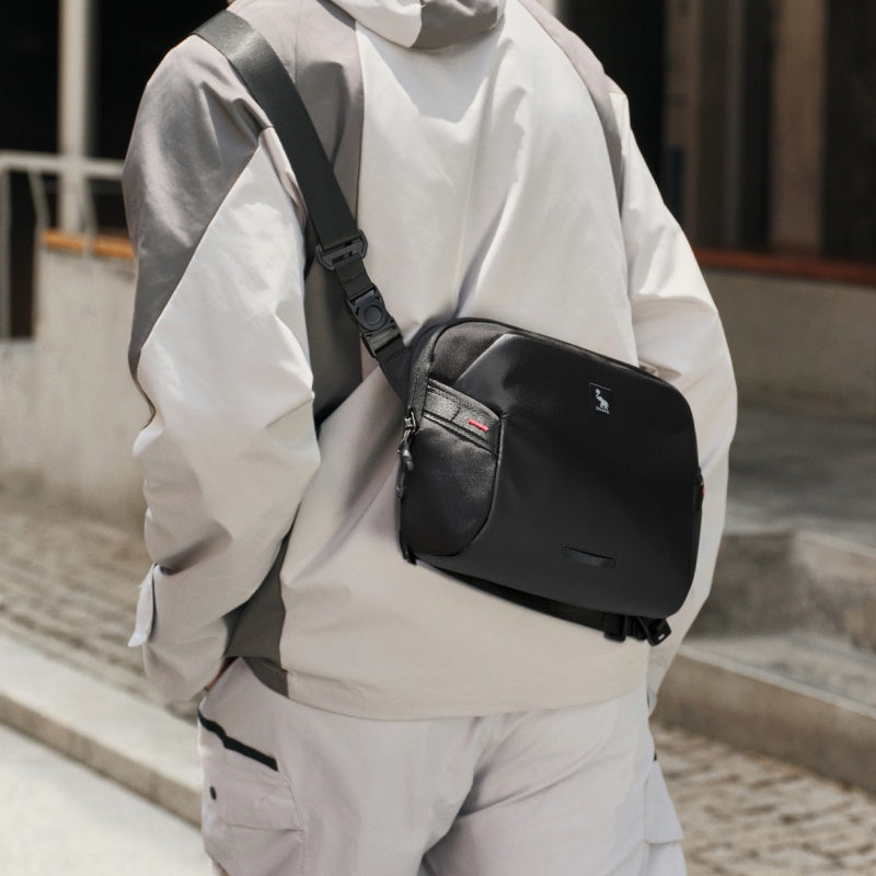 OIWAS ELEPHANTOM bag ideal for work or campus use