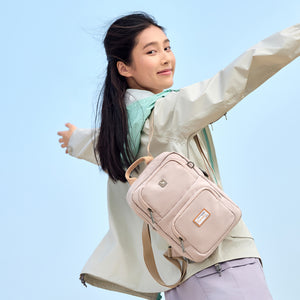 OIWAS-ESCAPE-Mini-Backpack-Pink-Scene