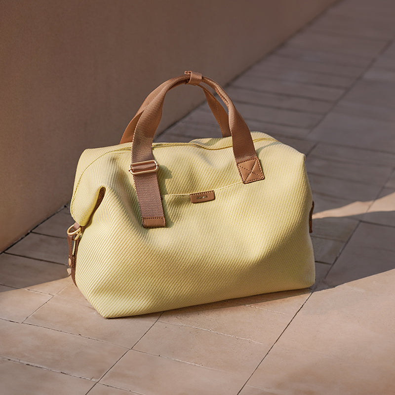 OIWAS-Travel-Bag-Yellow-Scene