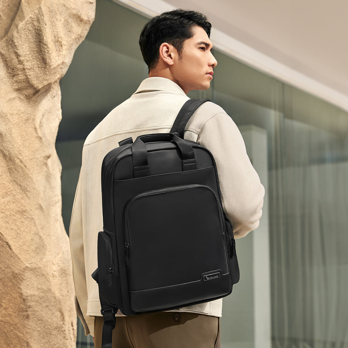 OIWAS Air Weight System Backpack - With weight reduction function and elastic shoulder straps, professionally reducing weight by up to 56%