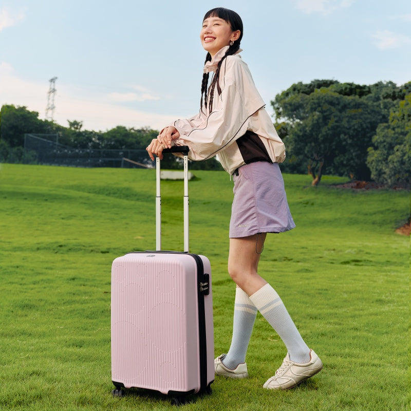 OIWAS BUBBLE Collection CarryOn luggage in stylish design with durable polycarbonate shell, perfect for both business and leisure travel