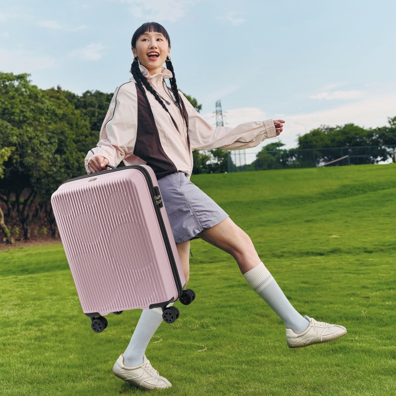 OIWAS BUBBLE Collection CarryOn luggage in stylish design with durable polycarbonate shell, perfect for both business and leisure travel