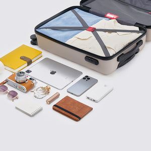 OIWAS CROSSWALK collection luggage in sleek design, featuring a durable polycarbonate shell ideal for both business and leisure travel