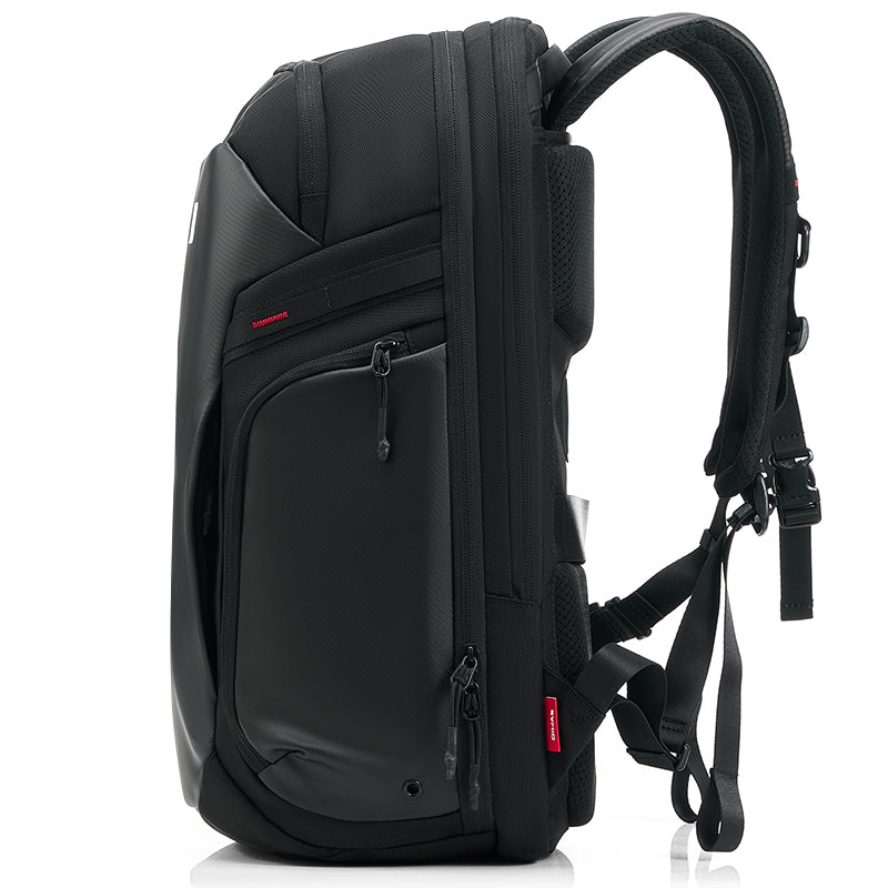 OIWAS 17" laptop backpack, shockproof and water-resistant, adjustable shoulder straps provide a custom fit