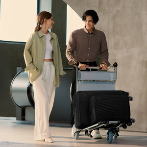 OIWAS check-in luggage collection: durable 24”–28” polycarbonate suitcases with 360° spinner wheels and TSA lock.